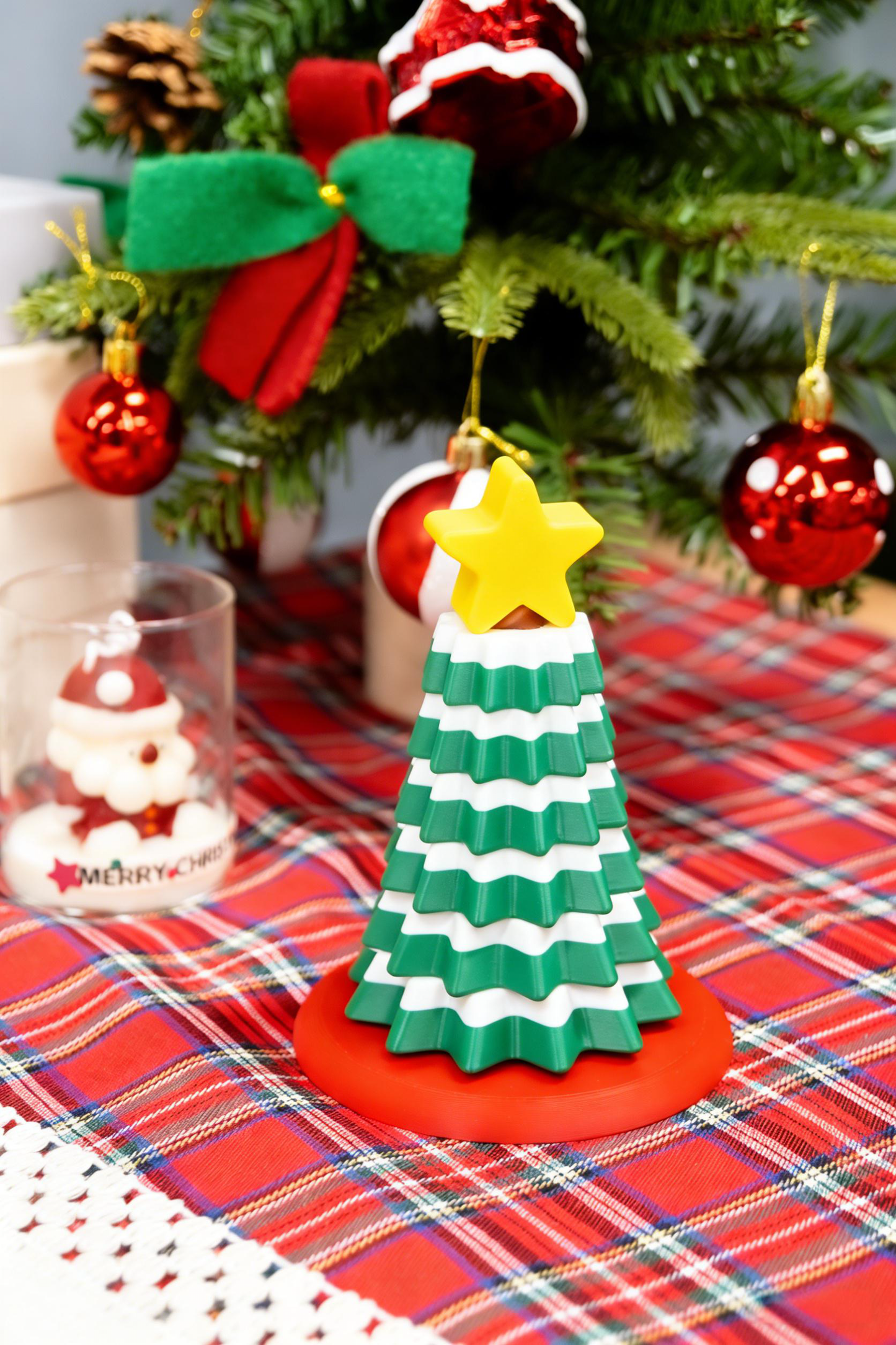 3D printed rotating Christmas tree toy, Christmas decoration