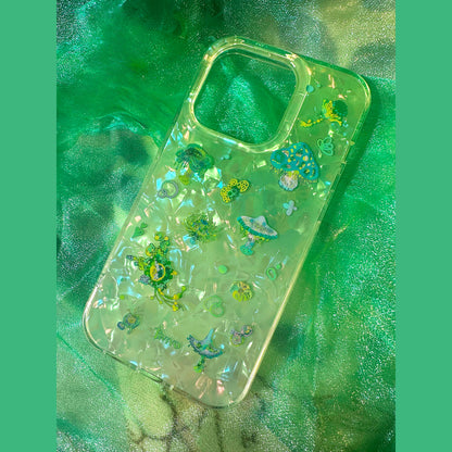 Green Iridescent Shell‑Texture Mushroom iPhone Case, Fresh Nature‑Style Protective Cover