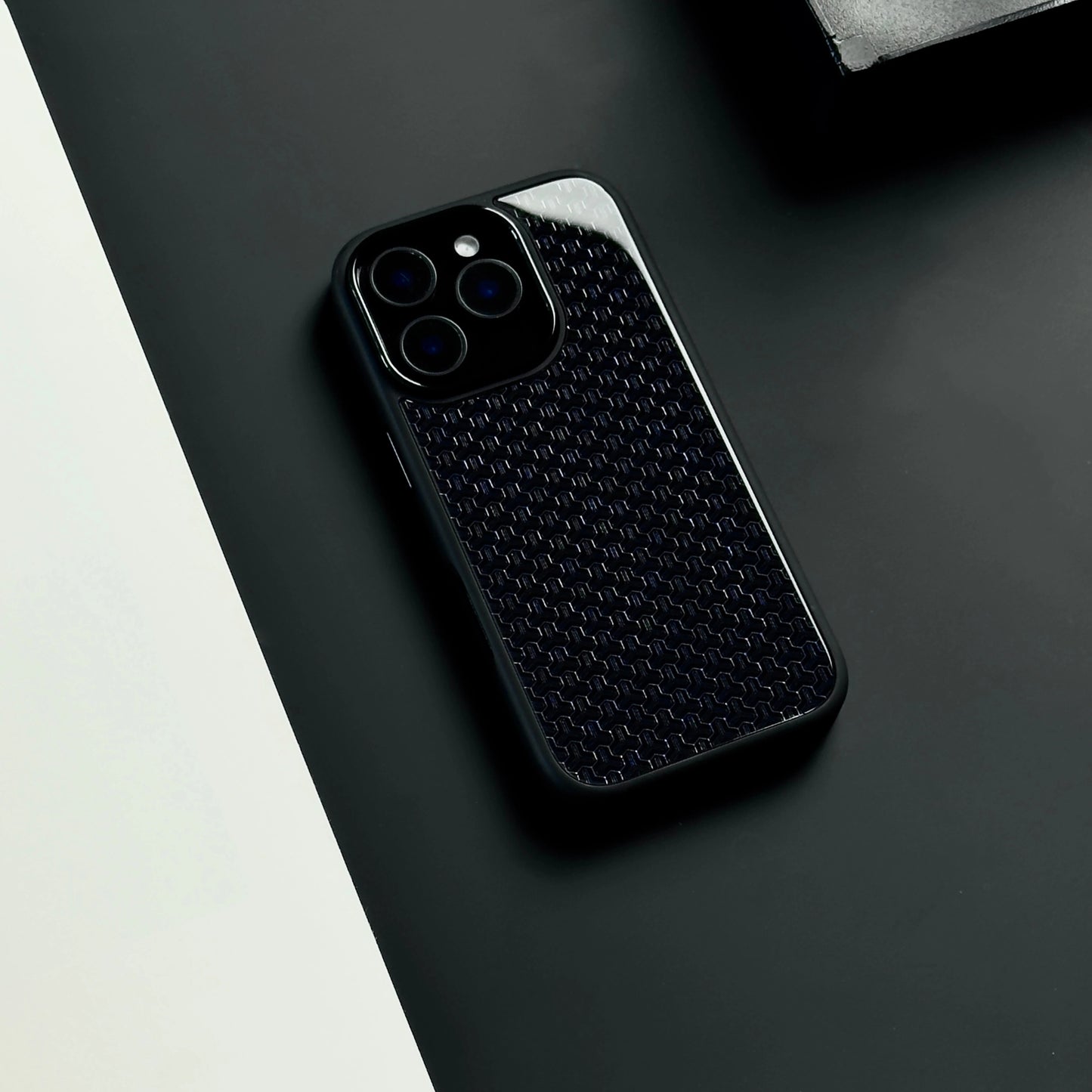 Black Geometric Pattern MagSafe Glass iPhone Case
