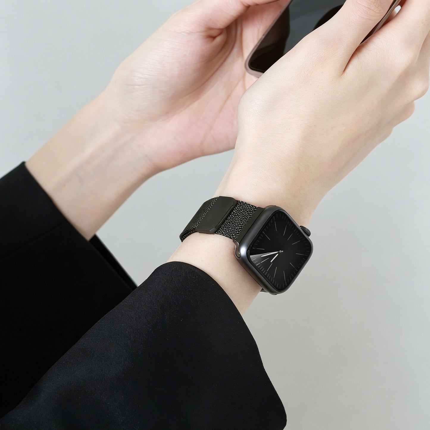 Dual Magnet Milanese Loop Watch Band for Apple Watch, Ultra Thin Breathable Stainless Steel Mesh Strap for iWatch