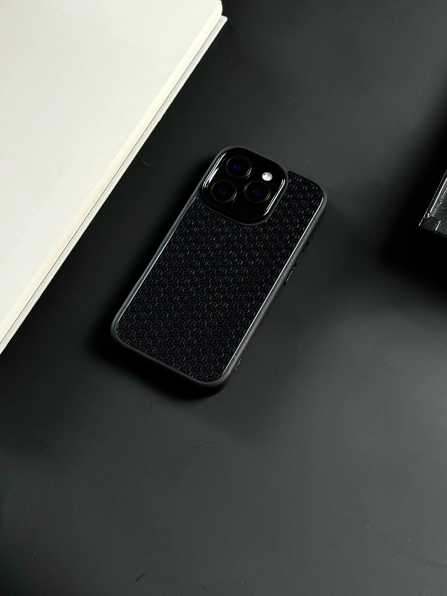 Black Geometric Pattern MagSafe Glass iPhone Case