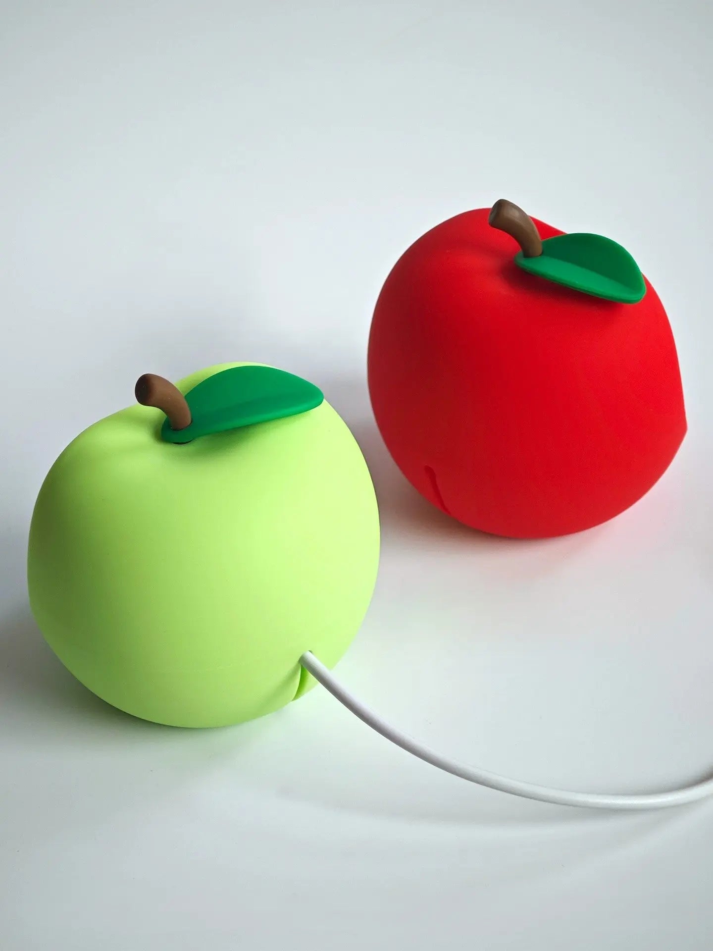 Cute Apple-Shaped Silicone Charging Stand for iWatch - Adorable & Functional 我的商店