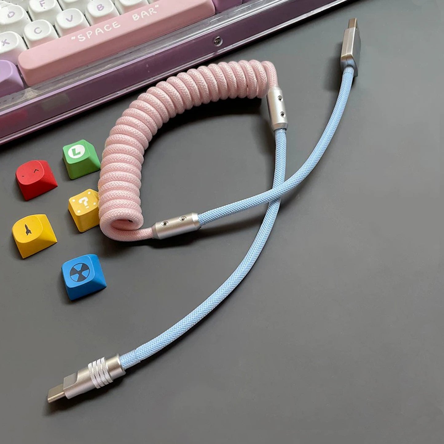 Two-Tone Coiled Braided Charging Cable, Retractable Spring Cord Supports CarPlay & CarLife Fast Charging