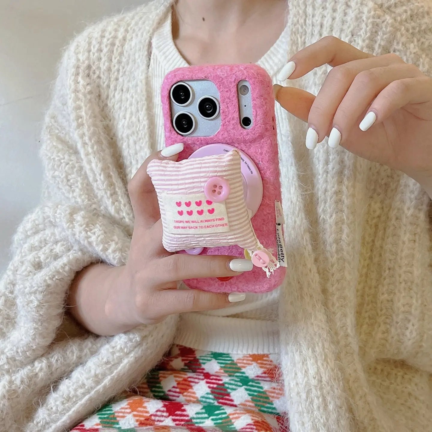 iPhone Case with Sponge Magnetic Stand SEACASE